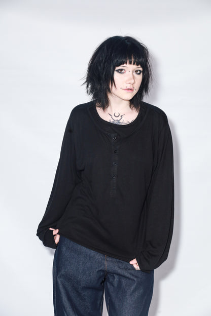 SKIN HENLEY [BLACK]